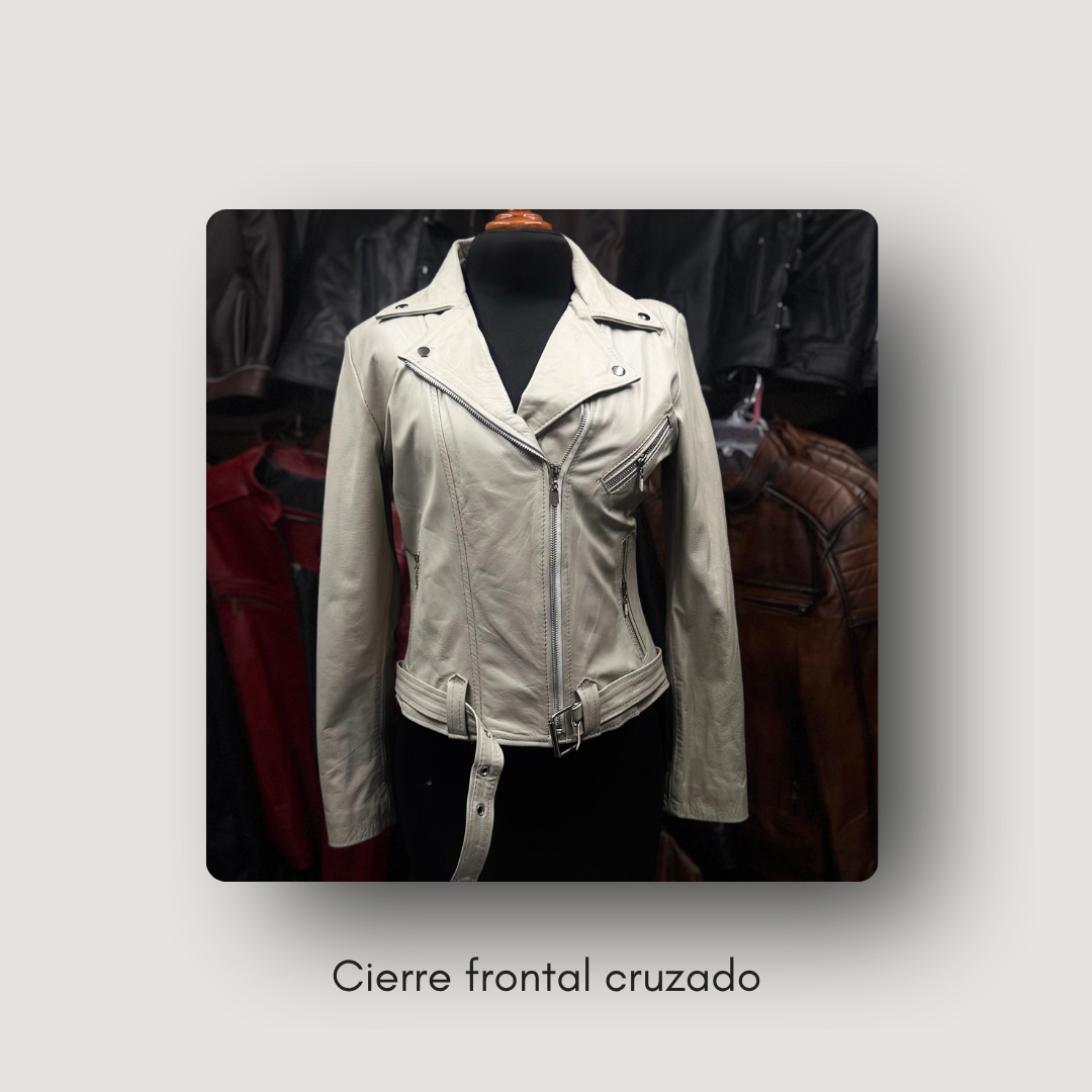 Chamarra: rockera con cinto